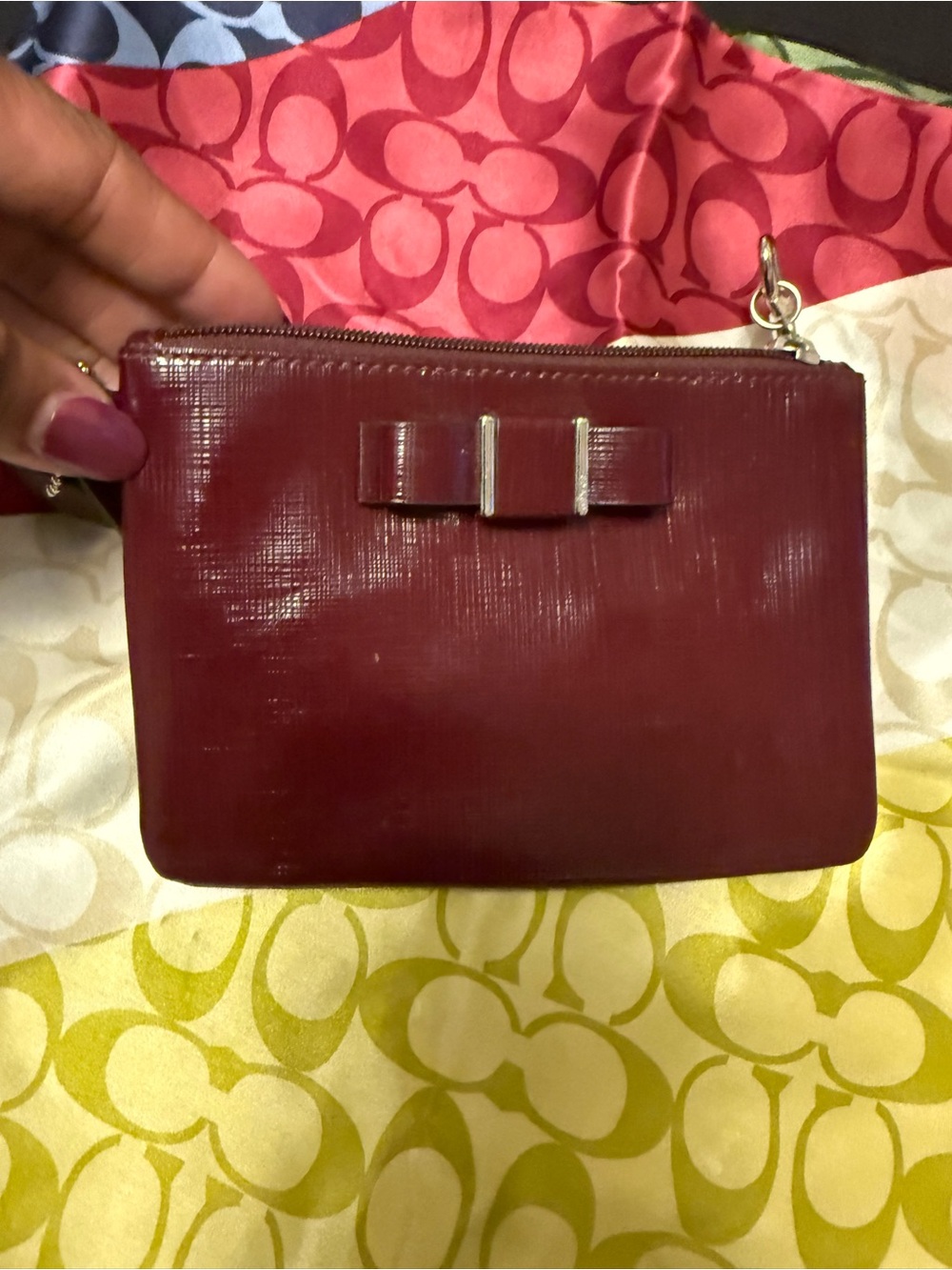 Coach Darcy Bow Saffiano Leather Wristlet F52137 – Burgundy Oxblood